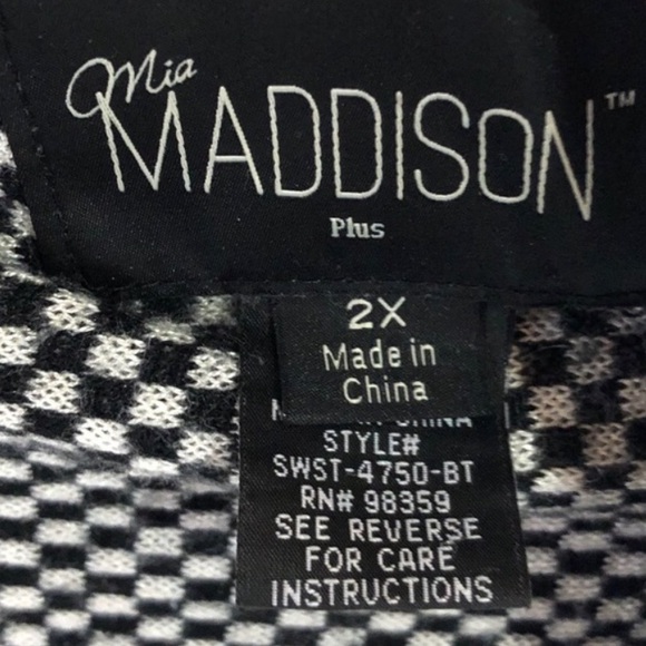 Mia Maddison Aztec Boho Fringe Cardigan 2X CLOSET CLEAR OUT - Picture 2 of 2